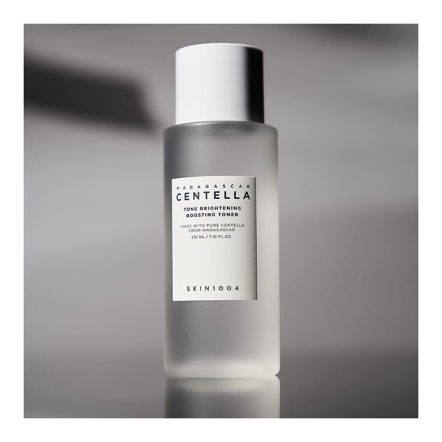 Madagascar Centella Tone Brightening Boosting Toner