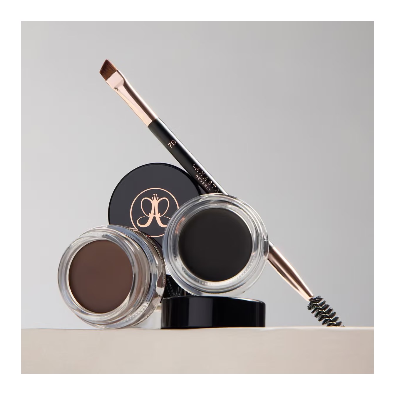 DIPBROW Pomade