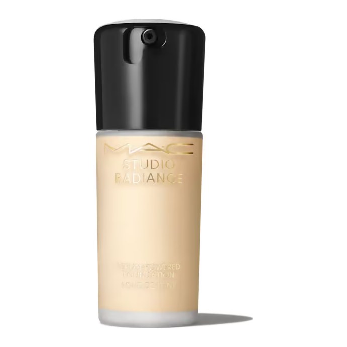 Fond de teint Studio Radiance Serum-Powered